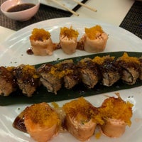 6/29/2018 tarihinde Nikuziyaretçi tarafından Sushihana Sushi Bar'de çekilen fotoğraf