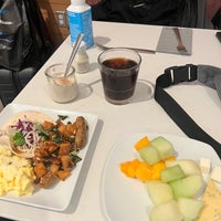 Photo taken at American Airlines Flagship Lounge by Niku on 4/19/2024