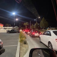 Photo taken at In-N-Out Burger by Niku on 12/19/2020