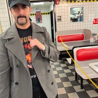 Photo taken at Waffle House by Niku on 1/30/2022
