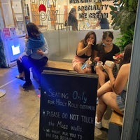 Photo taken at Holy Roly Ice Cream by Niku on 8/29/2020