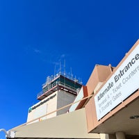 Photo taken at Hollywood Burbank Airport (BUR) by Niku on 3/16/2024