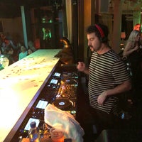 Foto tirada no(a) Intrigue Nightclub por Niku em 6/2/2018
