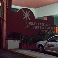 Foto tomada en Villa del Sol Hotel And Suites Morelia  por Mark el 3/5/2014