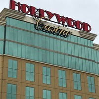 Photo taken at Hollywood Casino St. Louis by Robin A. on 10/30/2021