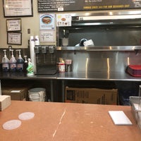 10/9/2018 tarihinde Pitts P.ziyaretçi tarafından Burger House - Spring Valley Rd'de çekilen fotoğraf