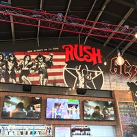 Photo taken at Rock and Brews by Gonzalo on 5/12/2017