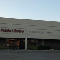 Photo taken at Huber Heights Public Library by ~Tigerbythetail~ *^▁^* on 11/26/2012