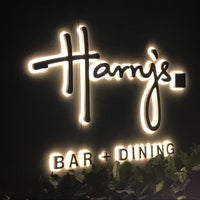Photo taken at Harry&amp;#39;s Bar &amp;amp; Restaurant by Alexis v. on 9/6/2019