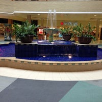 Foto tomada en Century III Mall  por Magus el 10/7/2012