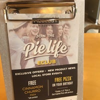 Photo taken at Pieology Pizzeria, The Market Place by Travis J. on 3/13/2018