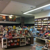 Foto tirada no(a) Saraiva MegaStore por Rafael em 6/22/2013