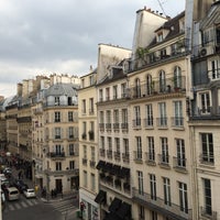 Das Foto wurde bei Hôtel Le Relais Saint Honore Paris - 3 étoiles von Anastasia am 4/24/2014 aufgenommen