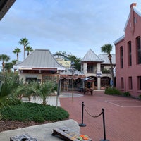Photo taken at Old Town Trolley Tours St Augustine by Chris T. on 10/24/2019
