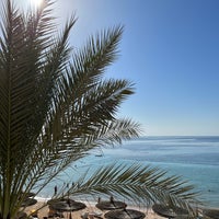 Photo taken at Reef Oasis Beach Resort by Eli P. on 12/11/2022