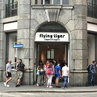 Tiger Gift Shop In Duomo