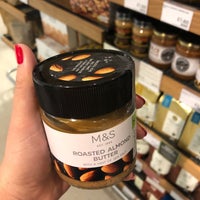 Photo taken at Marks &amp;amp; Spencer by Jessie on 7/11/2018