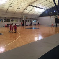 Foto scattata a Hidayet Türkoğlu Basketbol ve Spor Okulları Dikmen da Omer A. il 5/1/2016
