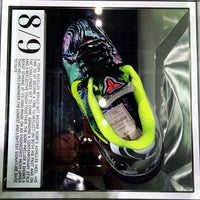12/26/2013 tarihinde graceface k.ziyaretçi tarafından Nike Vault'de çekilen fotoğraf