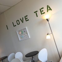 Foto diambil di The Tea Farm Cafe oleh Chelseymango pada 5/2/2013