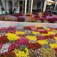 รูปภาพถ่ายที่ ТД «Весна» / Vesna Mall โดย Oleg A. เมื่อ 8/29/2020