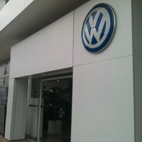 Photo taken at Original Veiculos - Concessionaria VW by Douglas L. on 10/11/2012