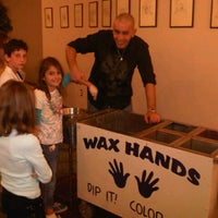 Photo taken at Wax Creation Wax Hands by Ohad T. on 2/4/2016