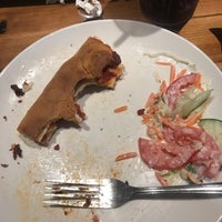 Das Foto wurde bei Woodstock&amp;#39;s Pizza von Lauren P. am 3/18/2019 aufgenommen