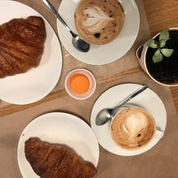 Photo taken at Croissant by Eli D. on 1/28/2018