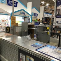 Photo taken at Lowe&amp;#39;s by Don A. on 11/3/2016