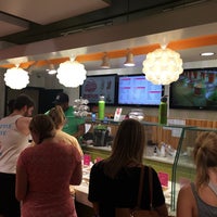 Photo taken at 16 Handles by Aae P. on 9/11/2016