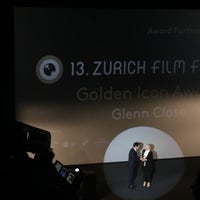 Das Foto wurde bei blue Cinema Corso von Daria Z. am 10/1/2017 aufgenommen