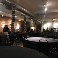 Foto tomada en The Warehouse Restaurant and Gallery  por Mary el 10/23/2021