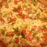 รูปภาพถ่ายที่ Seasons Pizza Towson โดย Milena เมื่อ 11/15/2012