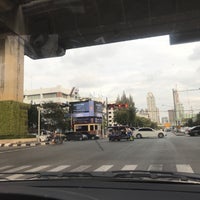 Photo taken at Si Ayutthaya Intersection by BeBirdNokk on 11/10/2018