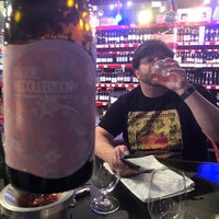 5/11/2019 tarihinde Dane M.ziyaretçi tarafından Brady&amp;#39;s Wine Warehouse'de çekilen fotoğraf