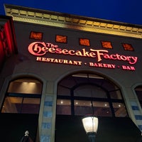 Photo taken at The Cheesecake Factory by Pratik G. on 5/21/2023