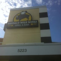 Photo taken at Buffalo Wild Wings by Dracose on 10/22/2012