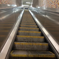 Foto tirada no(a) MTA Subway - 50th St (C/E) por Jeremy B. em 7/2/2022