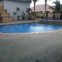 Photo taken at Swimming Pool Apartemen Permata Eksekutif by Pamela C. on 10/17/2012
