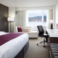 Foto diambil di Delta Hotels by Marriott Fredericton oleh Delta Hotels and Resorts® pada 6/30/2014