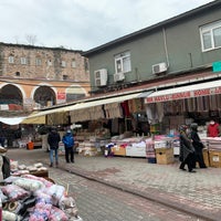 Photo taken at Tarihi Kürkçü Han by Yeşim💙 on 3/16/2022