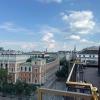 Photo taken at Hilton Vienna Plaza by ÜMİt K. on 8/18/2023