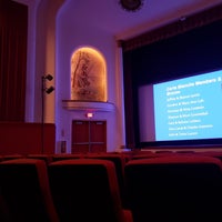 Foto tirada no(a) Avon Theater Film Center, Inc. por Tracey M. em 10/4/2019