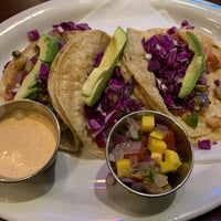 Foto tomada en Los Aztecas Mexican Restaurant  por Willie M. el 4/19/2019