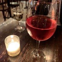 Foto scattata a Pinkerton Wine Bar da Kelly il 5/14/2019