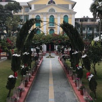 Photo taken at Kathmandu Guest House by Yosef Y. on 1/1/2018