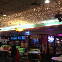 Photo prise au Maplewood Lanes par Ginny le12/10/2012