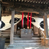 Photo taken at 廣尾稲荷神社 by Mittyoi A. on 1/4/2018
