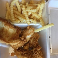 Photo taken at Raising Cane&amp;#39;s Chicken Fingers by Martha Rose B. on 11/25/2018